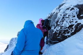 天狗岳からの下山中1