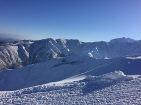 リフトから見た遠見尾根と鹿島槍ヶ岳