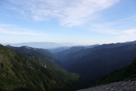 どこを見ても山、山、山