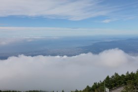 5合目はすでに雲の上