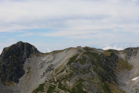 富山大学立山研究所と龍王岳