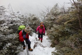 雨池山へ