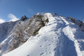 天狗岳への稜線