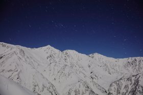 白馬三山と星空