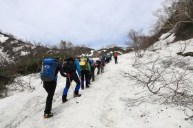 小日向山へ