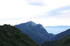 甲斐駒ヶ岳と摩利支天