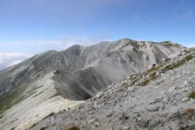 別山への稜線