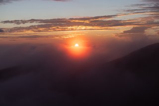 魔王岳からの朝日