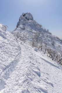 剣ヶ峰へ続く道