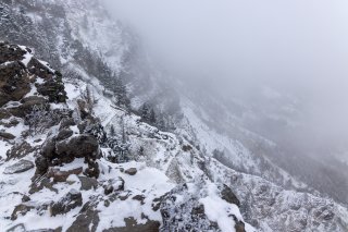 今年初の雪山はガスの中