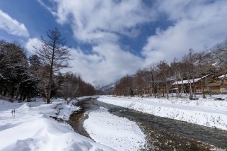 梓川と割谷山